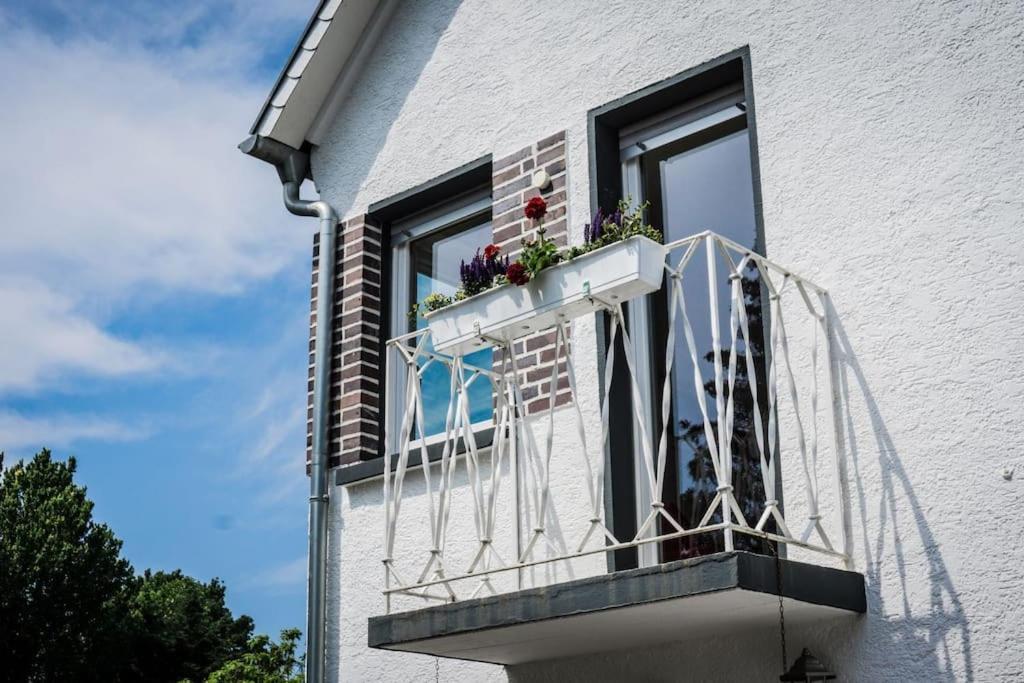 Schoenes Haus Mit Grossem Garten Seligenstadt Bagian luar foto